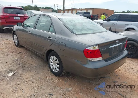 2006 Toyota Camry Le/Xle/Se z USA, uszkodzony, nr VIN 4T1BE32K96U652655